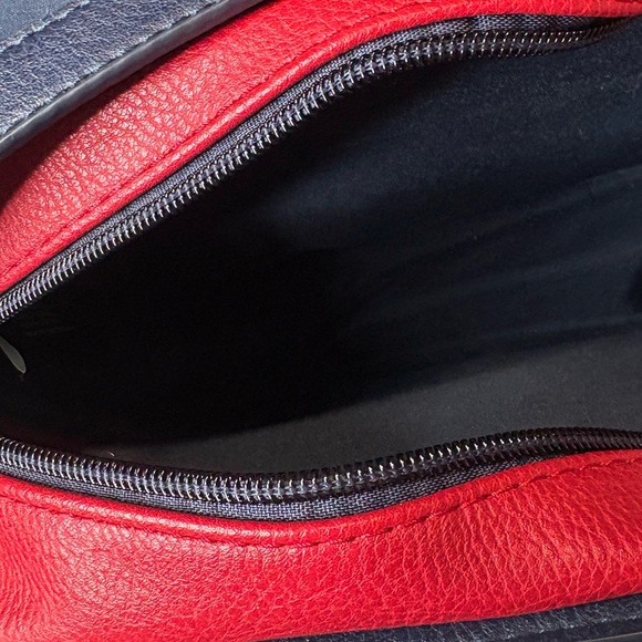 Disney captain Marvel crossbody bag Bioworld Red Gold navy blue purse - Picture 5 of 6